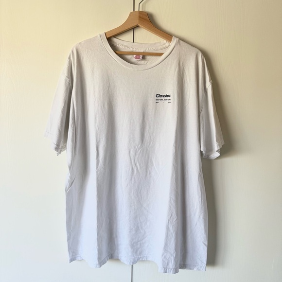 Glossier Birthday Sticker Multicolor T-Shirt - Picture 3 of 8